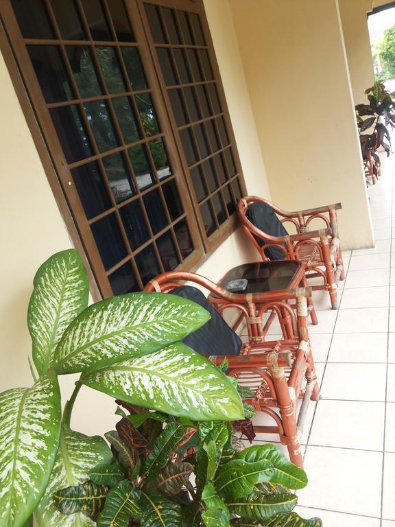 Pasir Putih Resort Bengkulu Exterior foto