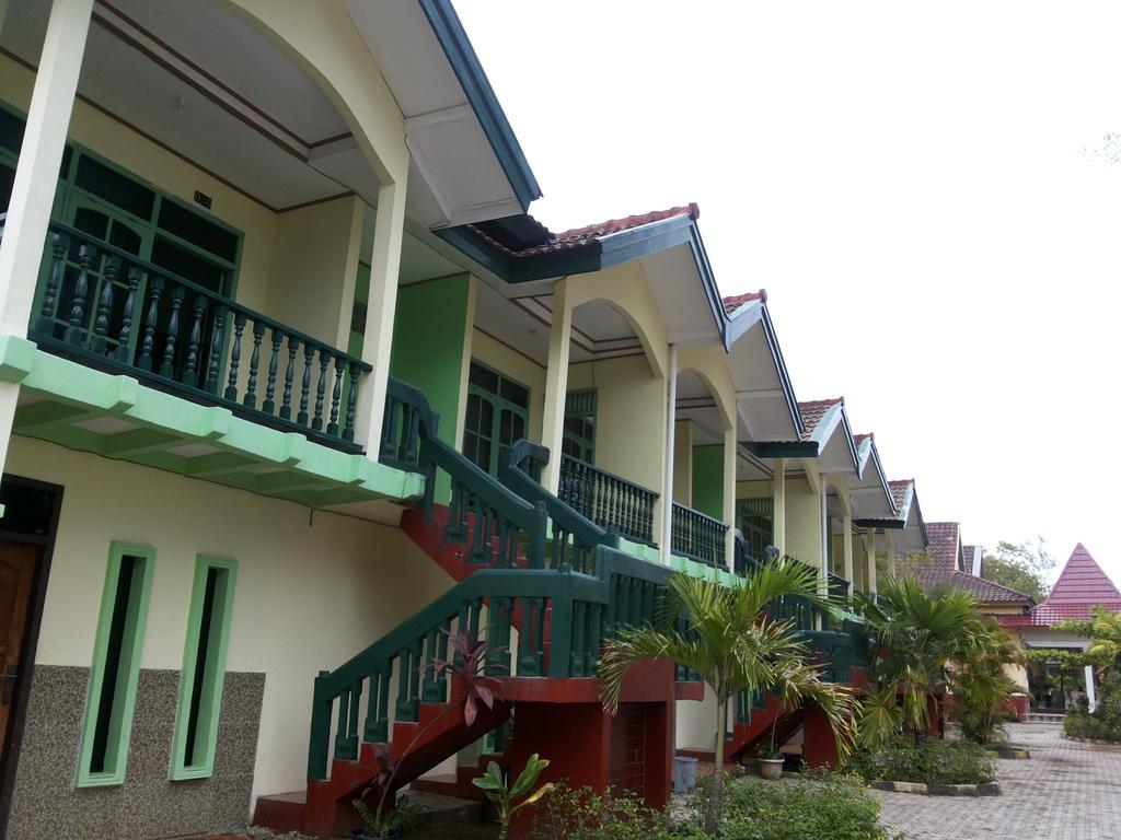 Pasir Putih Resort Bengkulu Zimmer foto