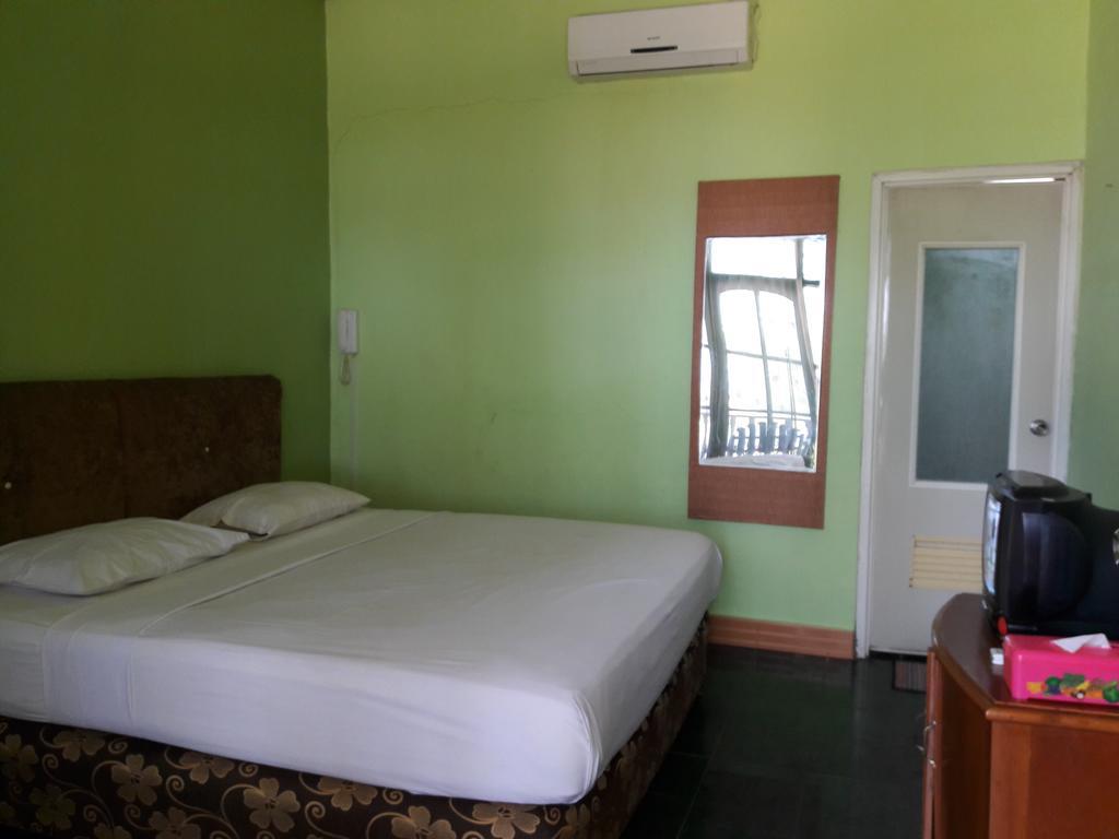 Pasir Putih Resort Bengkulu Exterior foto